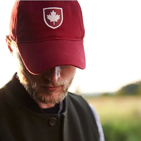 CANADA SHEILD HAT HERITAGE RED